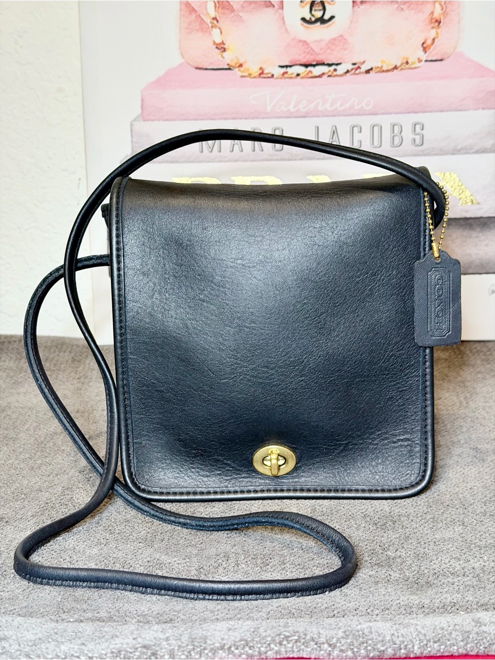 Vintage Coach Black/Navy Leather Compact Pouch No. H4B-9620